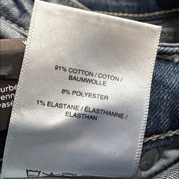 Suki Curvy Fit Mid Rise Bootcut Jeans; 33x31 - Picture 7 of 7